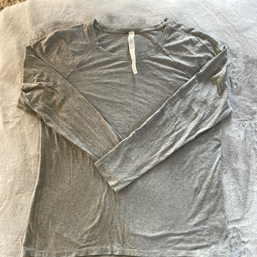 Lululemon long sleeve top